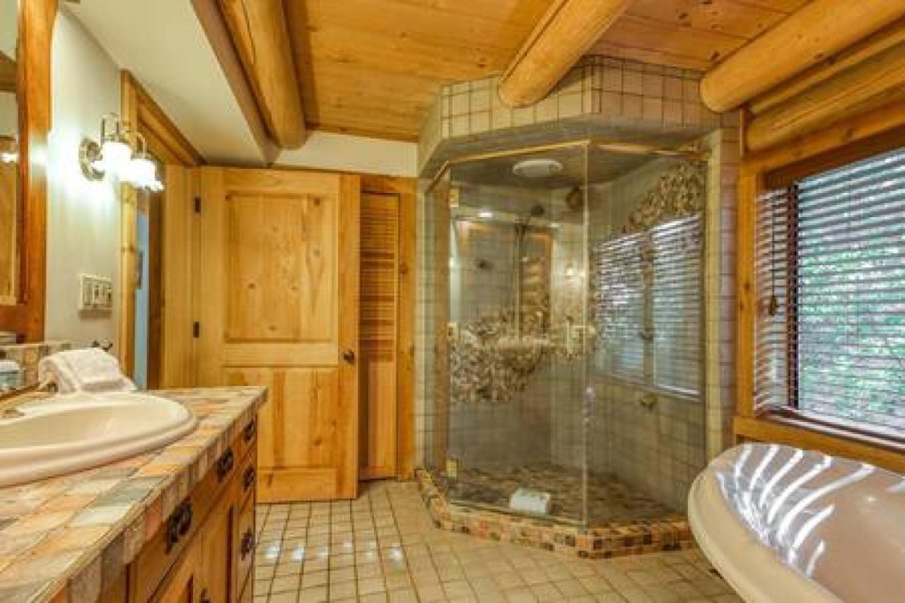 Eagles Nest - Natural Log Cabin With Guest House 爱德怀 外观 照片