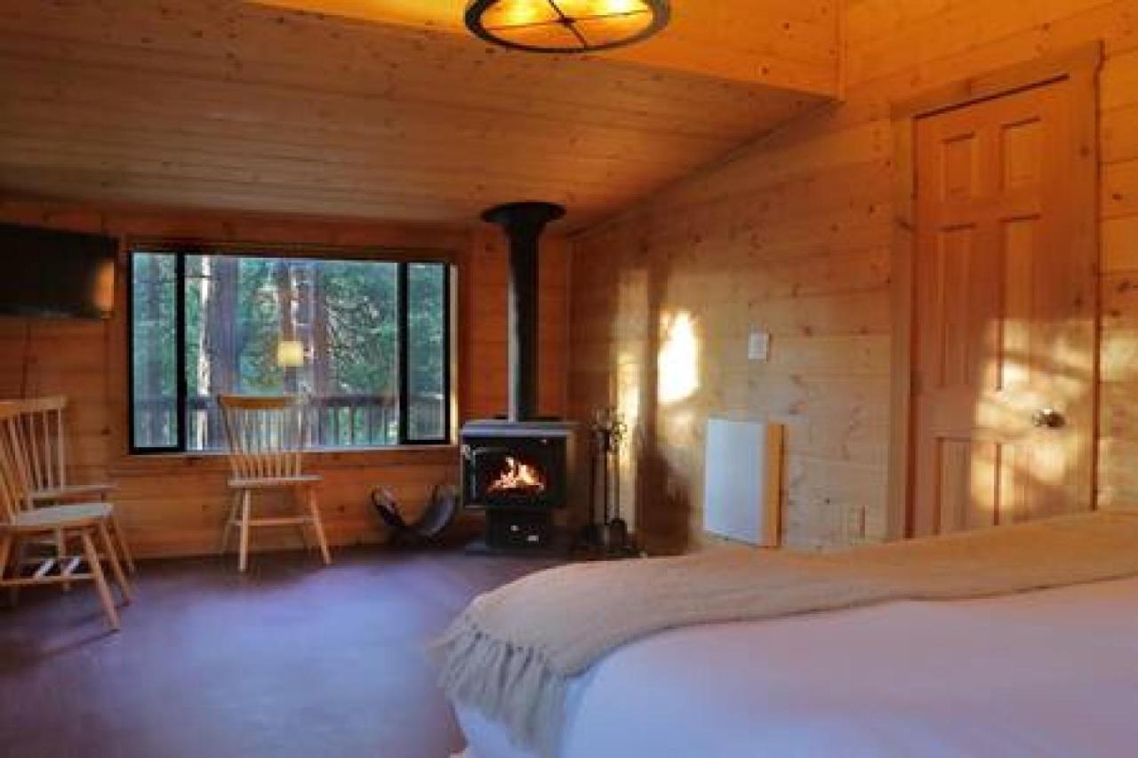 Eagles Nest - Natural Log Cabin With Guest House 爱德怀 外观 照片