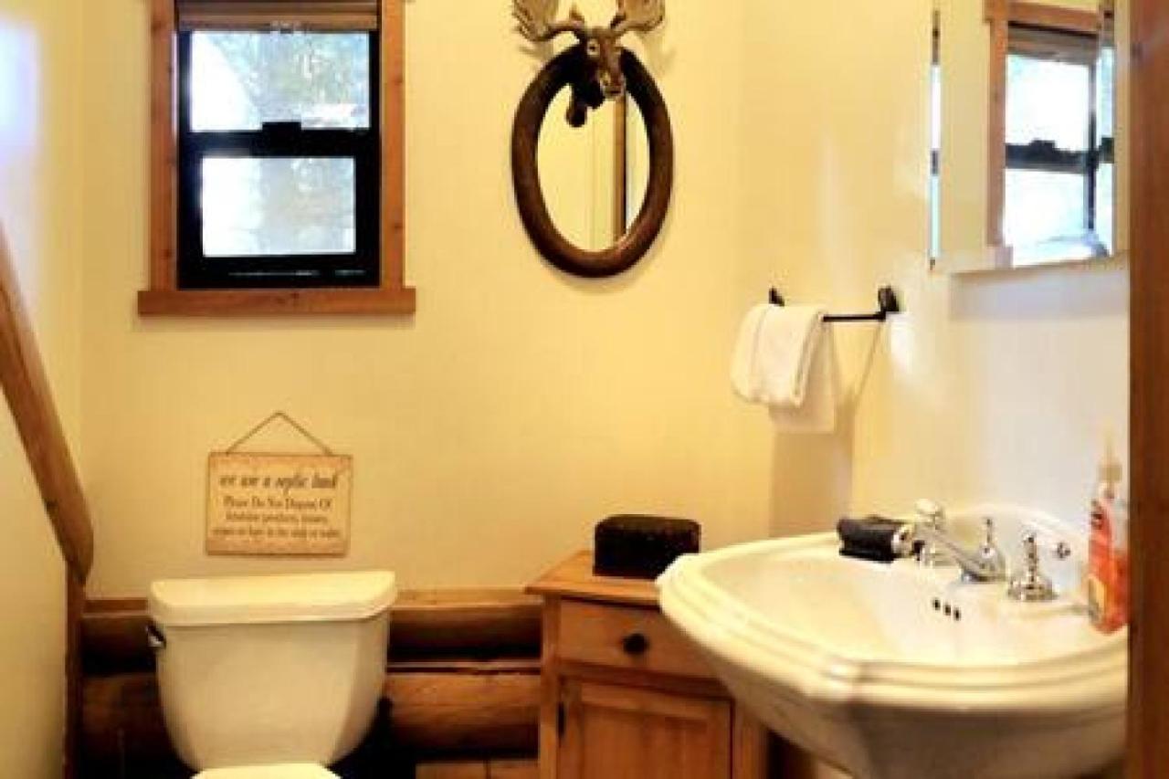 Eagles Nest - Natural Log Cabin With Guest House 爱德怀 外观 照片